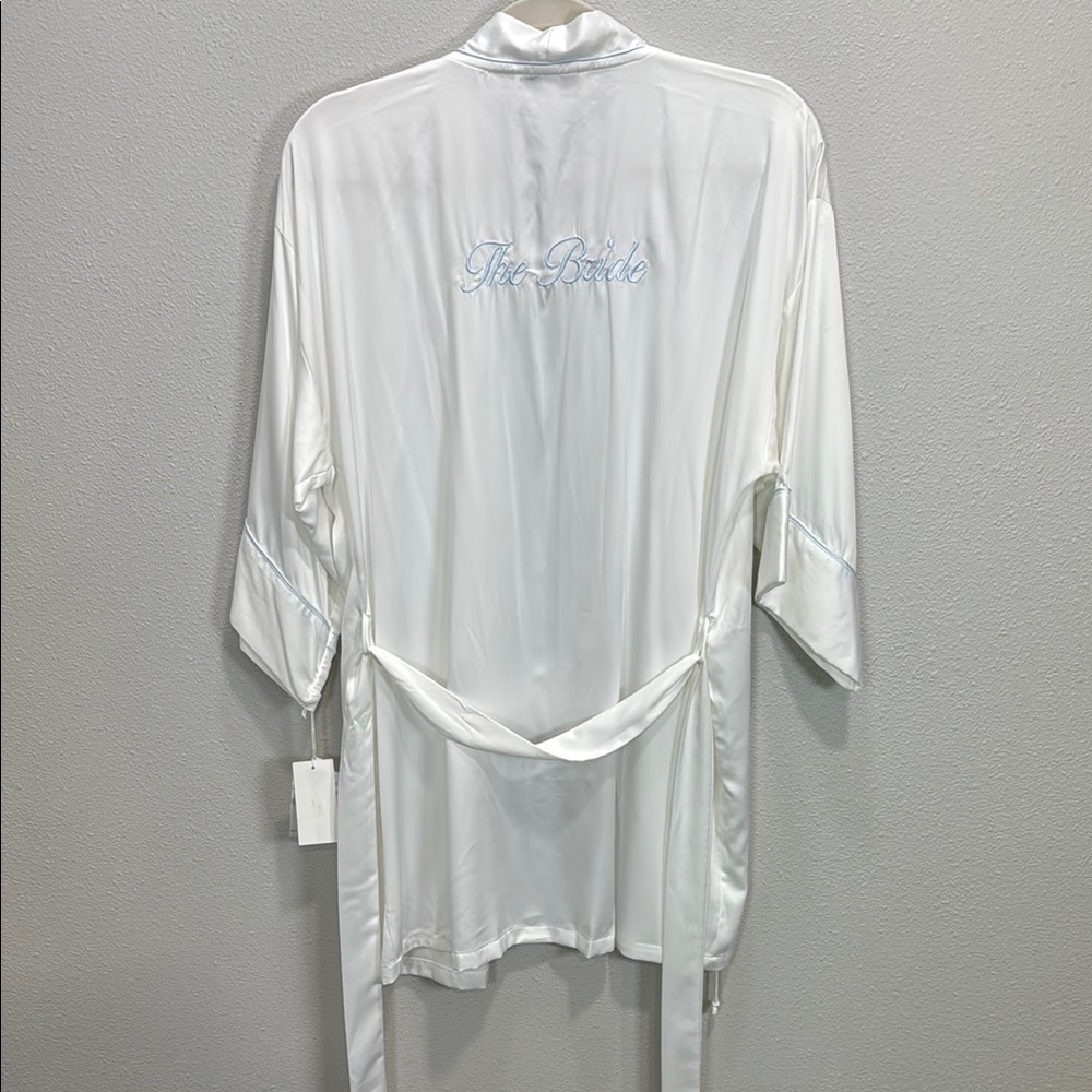 In Bloom White bridal Robe‎ with light blue trim